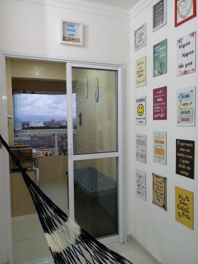 Prédio frente ao mar, piscina na cobertura, apartamento para até 6 pessoas, churrasqueira na sacada, Wi-Fi grátis, NÃO oferecemos roupas de cama e banho, 1 vaga de garagem na Praia Grande-Vila Mirim Extérieur photo